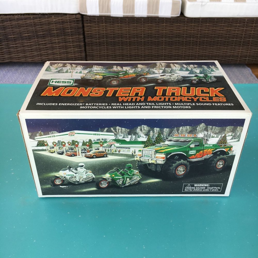 NIB New 2007 Hess Monster Truck with Motorcycles